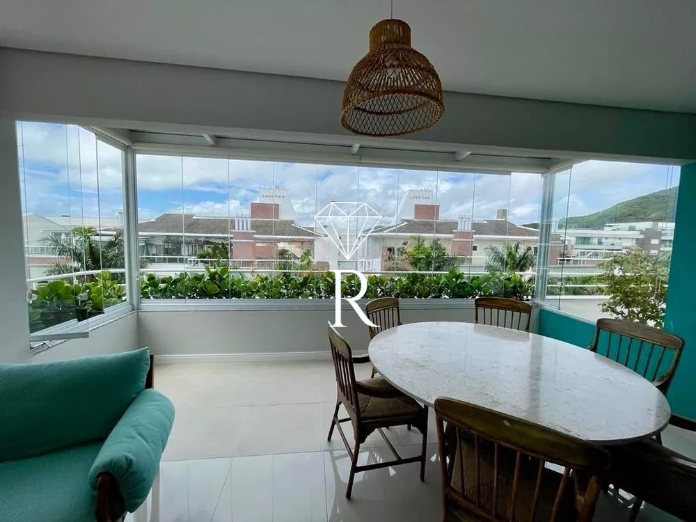 Cobertura, 3 quartos, 226 m² - Foto 2