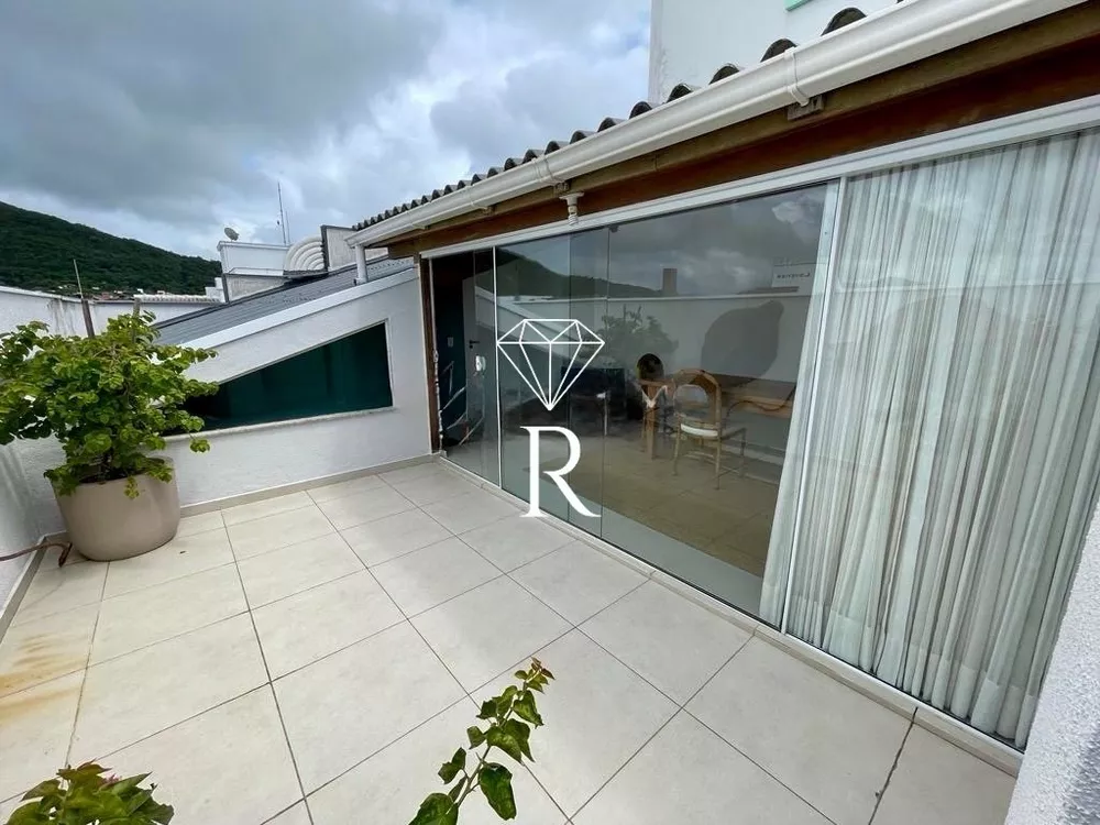 Cobertura, 3 quartos, 226 m² - Foto 3