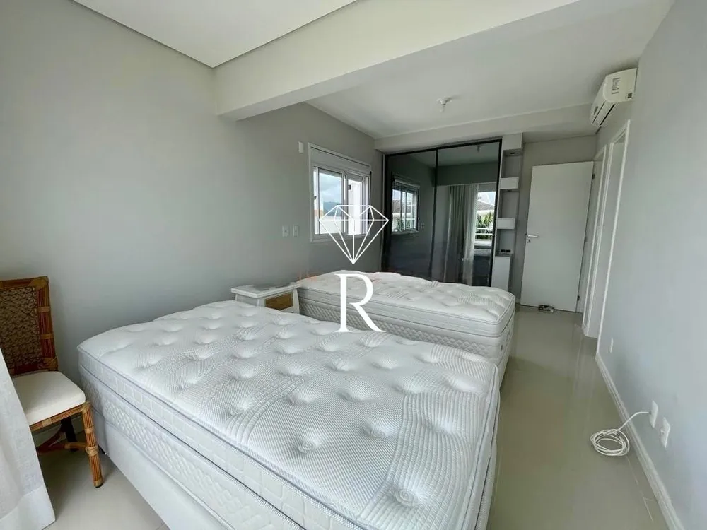 Cobertura, 3 quartos, 226 m² - Foto 10
