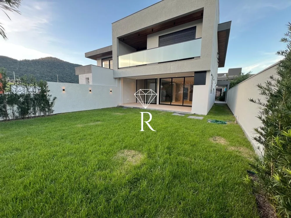 Casa, 3 quartos, 225 m² - Foto 2