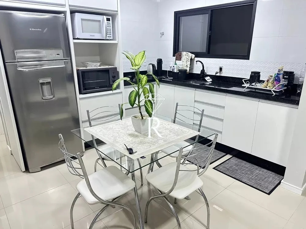 Apartamento para alugar com 2 quartos, 80m² - Foto 1