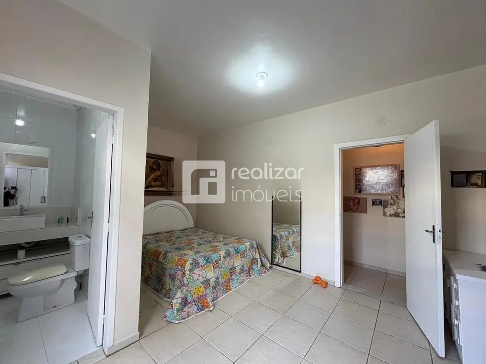 Casa, 7 quartos, 197 m² - Foto 9