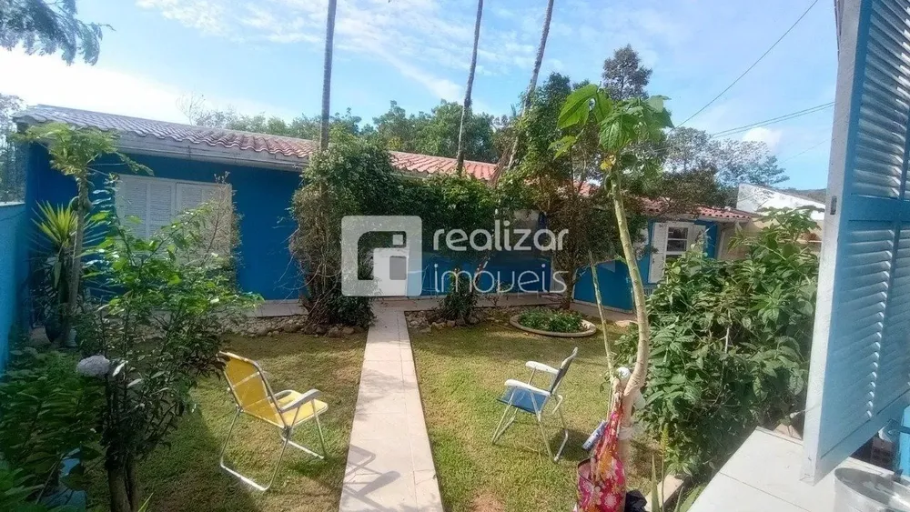 Casa, 7 quartos, 197 m² - Foto 1
