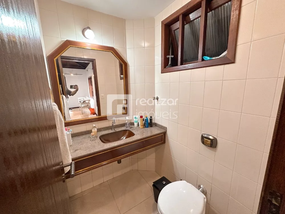 Casa, 5 quartos, 238 m² - Foto 3