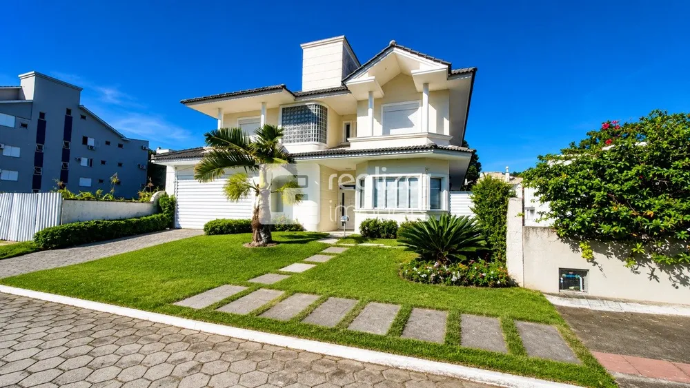 Casa, 4 quartos, 590 m² - Foto 1