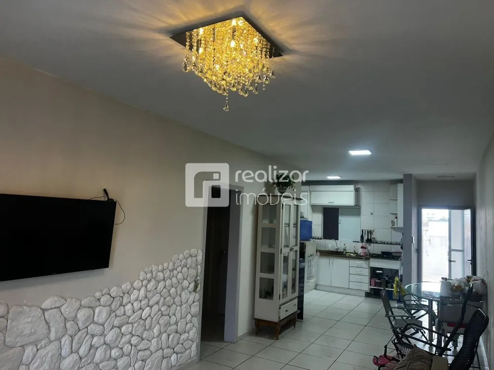 Apartamento, 3 quartos, 100 m² - Foto 2