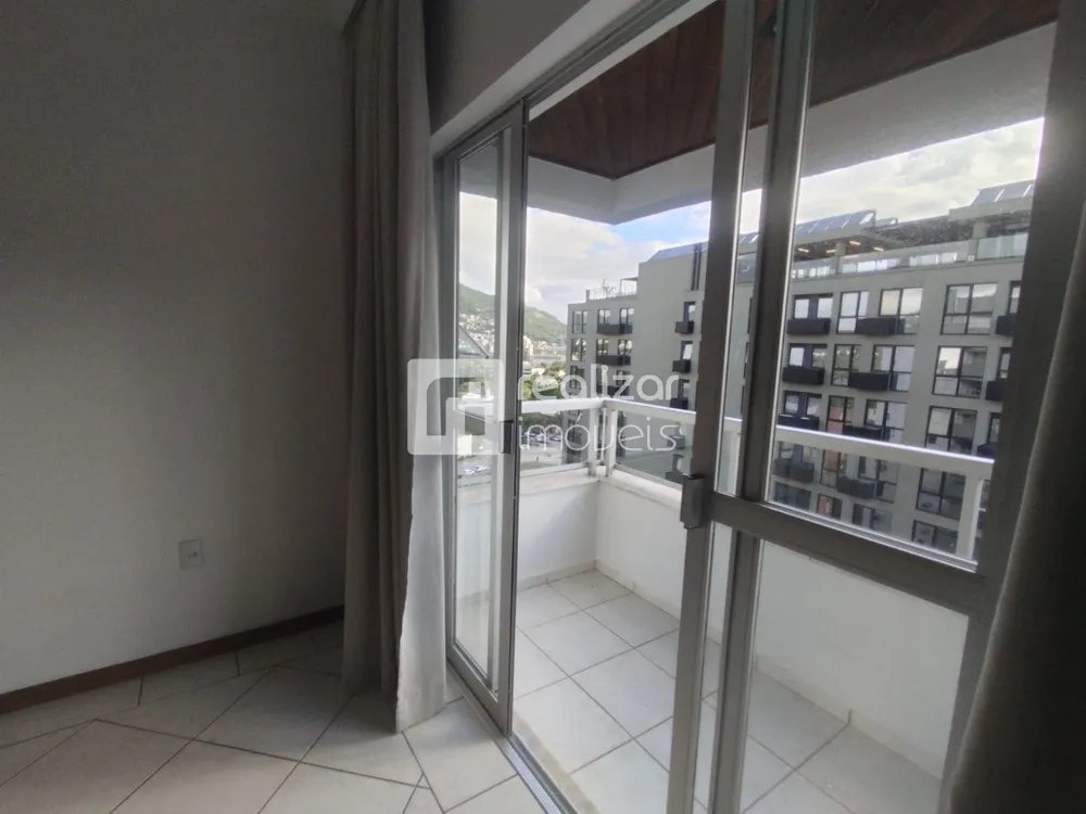 Cobertura, 3 quartos, 224 m² - Foto 3