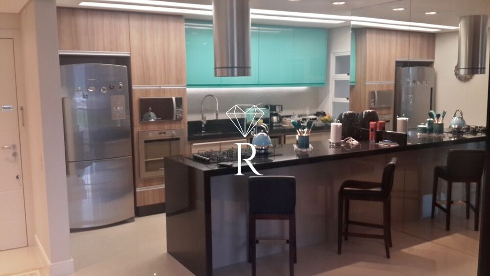 Cobertura para alugar com 3 quartos, 320m² - Foto 1