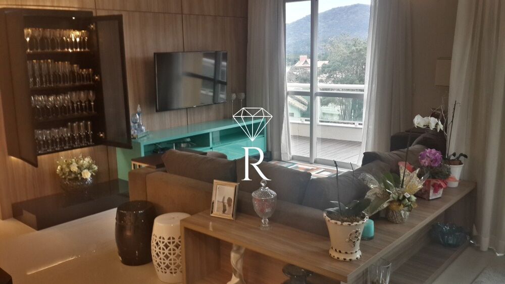 Cobertura para alugar com 3 quartos, 320m² - Foto 2