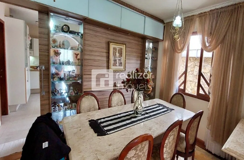 Casa, 5 quartos, 236 m² - Foto 2