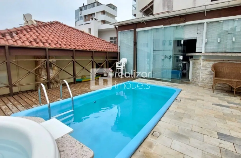 Casa, 5 quartos, 236 m² - Foto 1