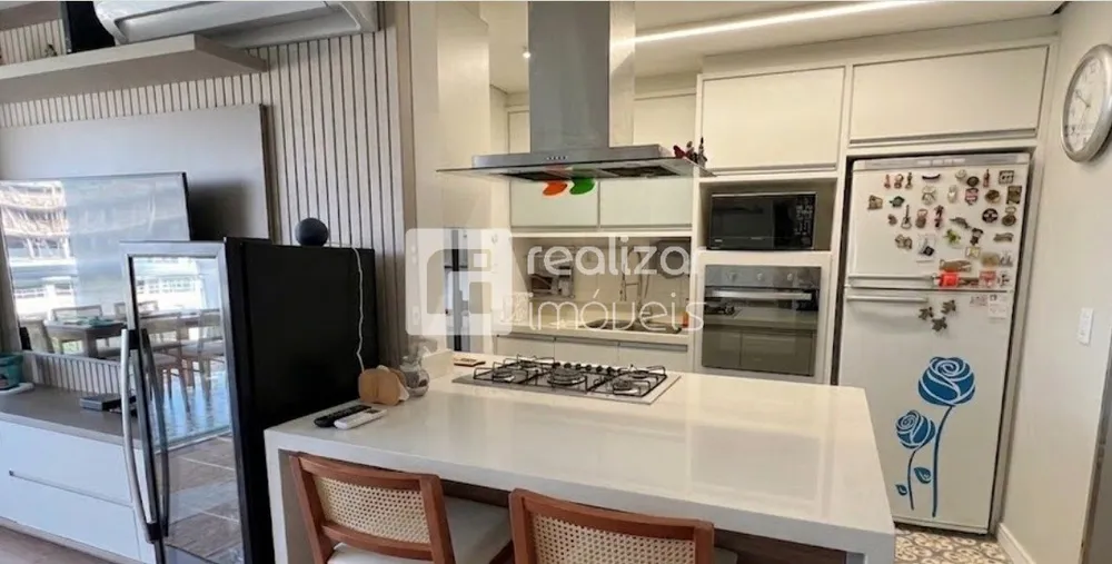 Cobertura, 3 quartos, 207 m² - Foto 4