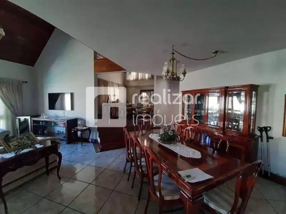 Casa, 3 quartos, 300 m² - Foto 2