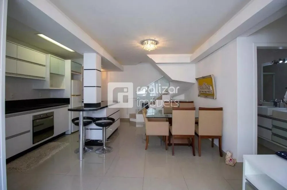 Apartamento, 4 quartos, 233 m² - Foto 1