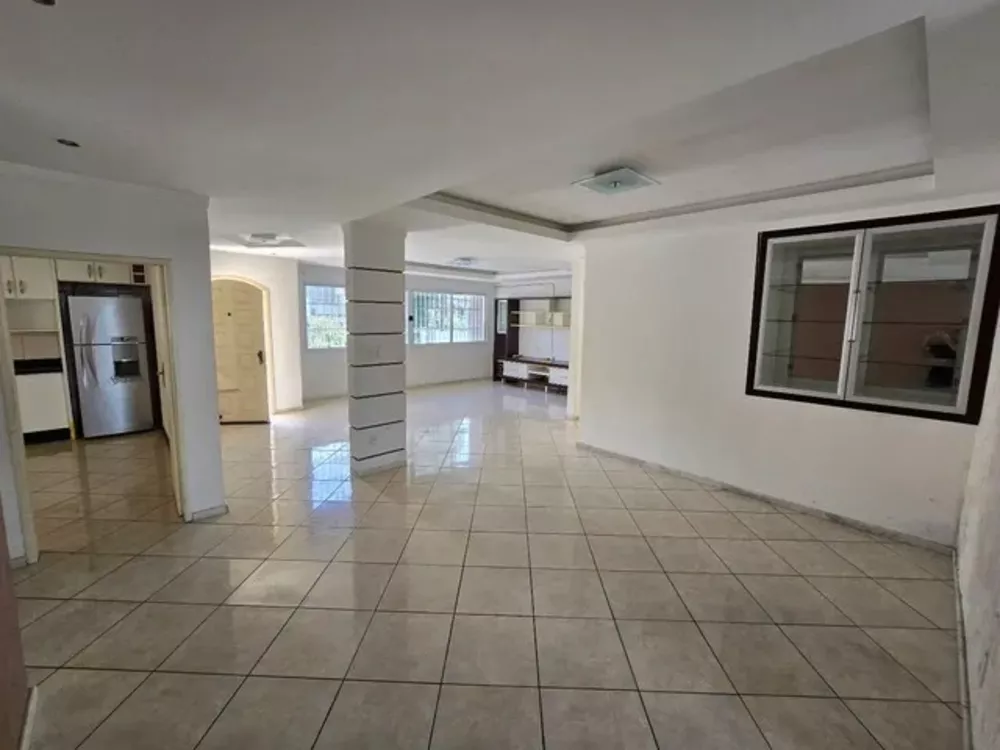 Casa, 3 quartos, 300 m² - Foto 2