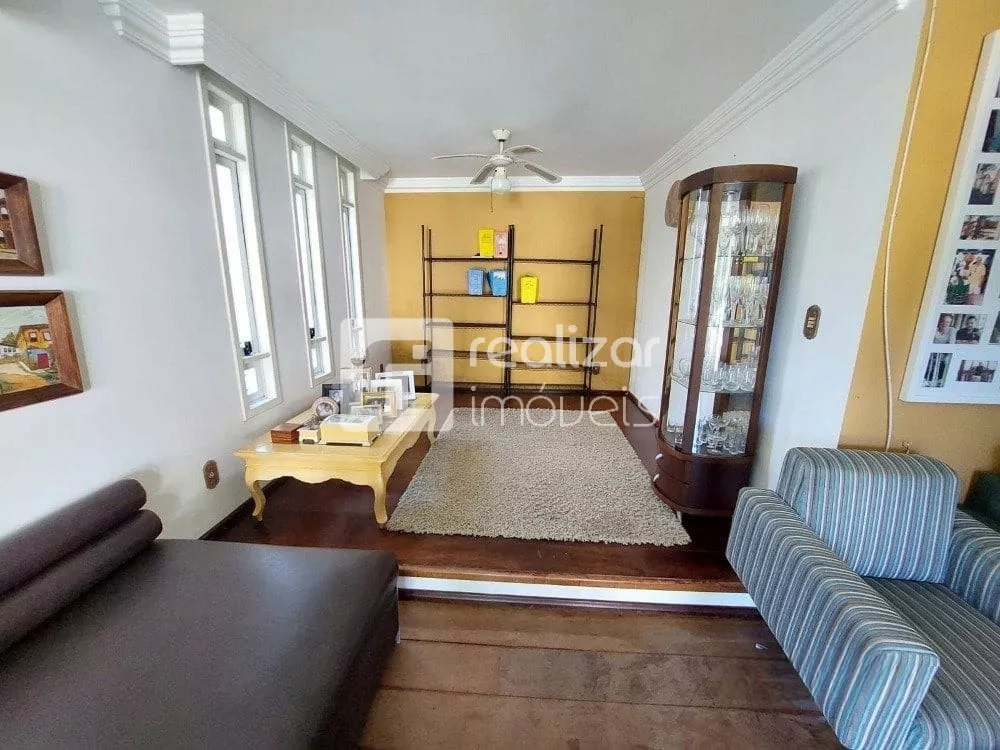 Casa, 4 quartos, 950 m² - Foto 4