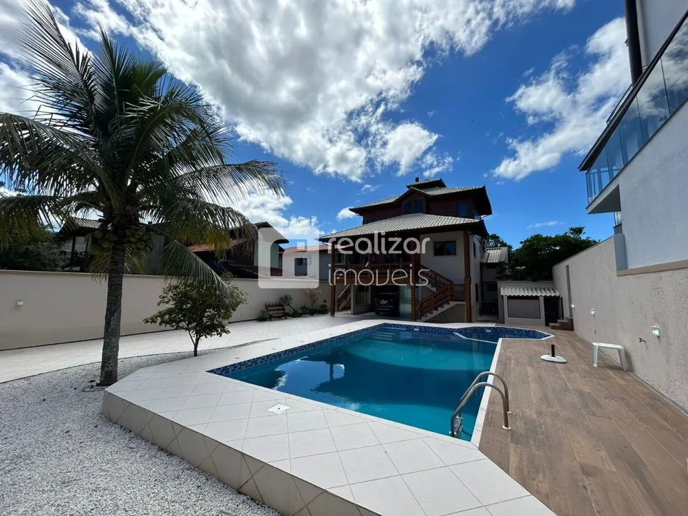 Casa, 3 quartos, 264 m² - Foto 1