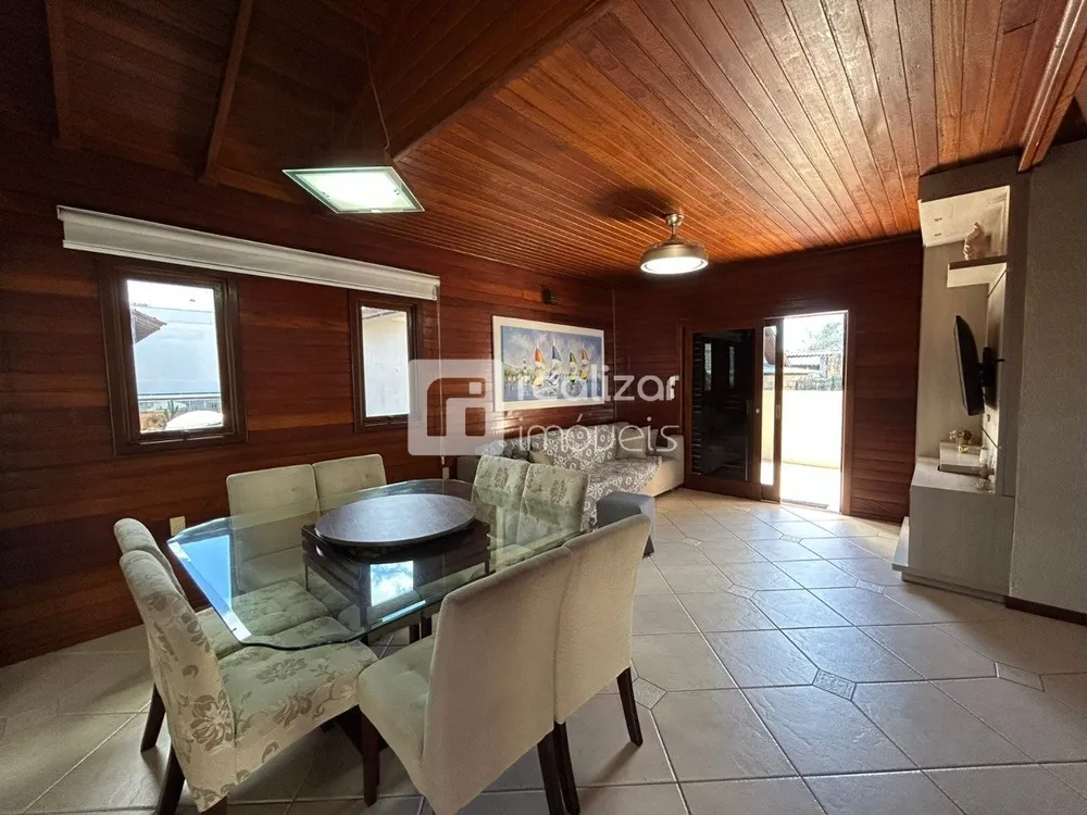 Casa, 3 quartos, 264 m² - Foto 2