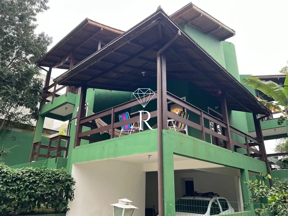 Casa de Condomínio para alugar com 4 quartos, 310m² - Foto 1