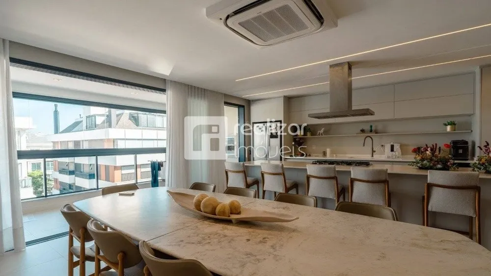 Apartamento, 4 quartos, 198 m² - Foto 1