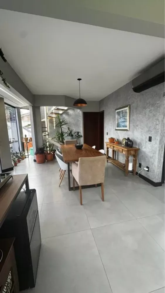 Casa, 2 quartos, 168 m² - Foto 1