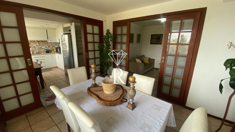 Casa à venda com 4 quartos, 260m² - Foto 5