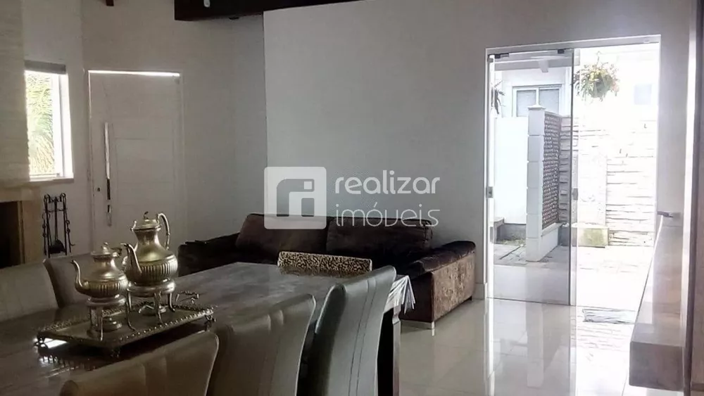 Casa, 4 quartos, 300 m² - Foto 2
