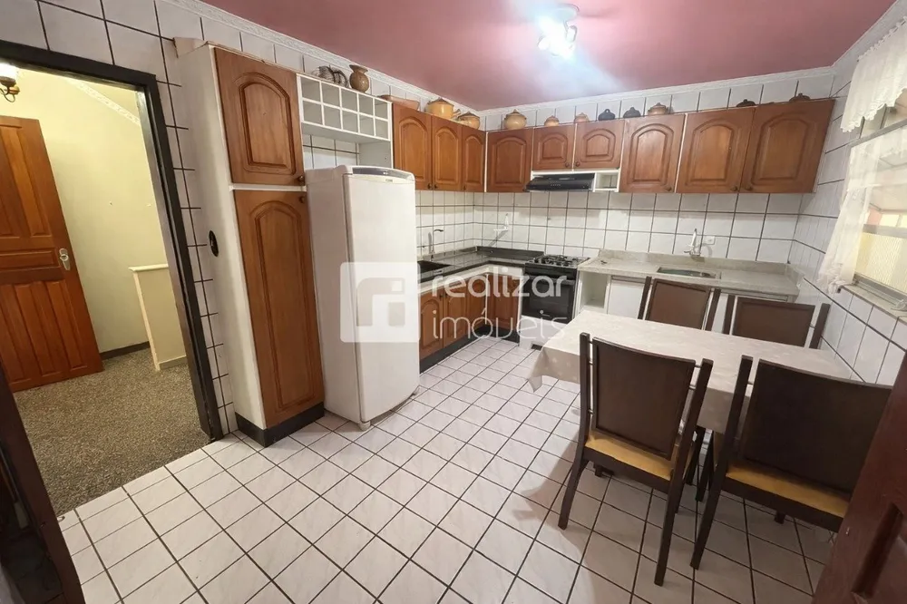 Casa, 4 quartos, 350 m² - Foto 9