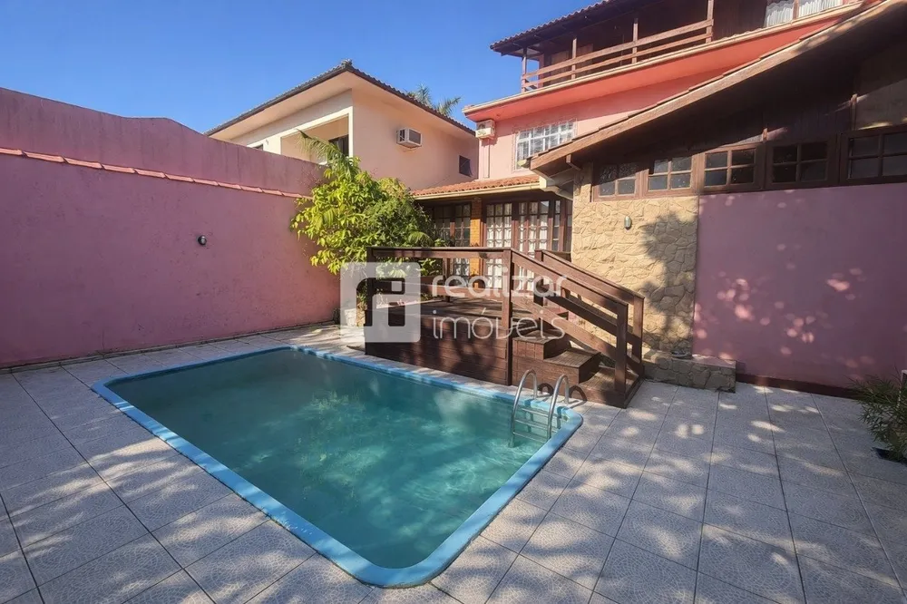 Casa, 4 quartos, 350 m² - Foto 1