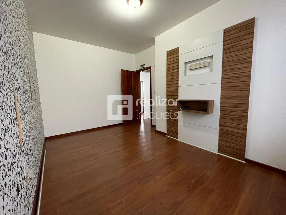Casa, 4 quartos, 315 m² - Foto 8
