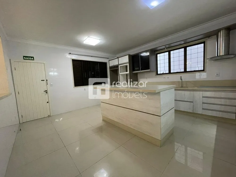 Casa, 4 quartos, 315 m² - Foto 10
