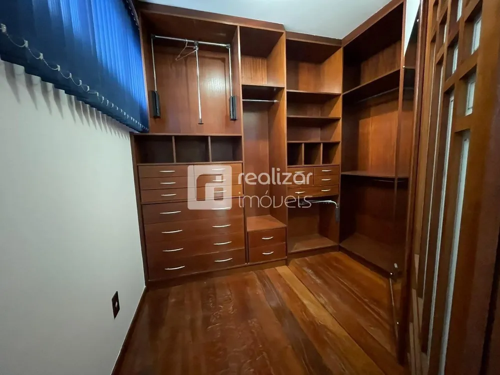 Casa, 4 quartos, 315 m² - Foto 3