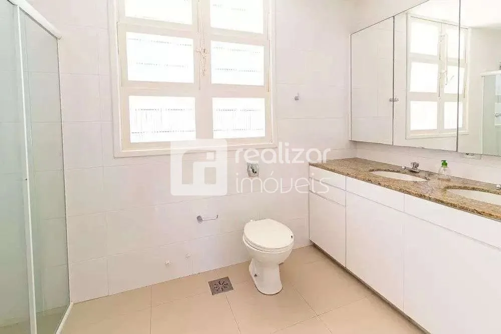 Casa, 4 quartos, 328 m² - Foto 2