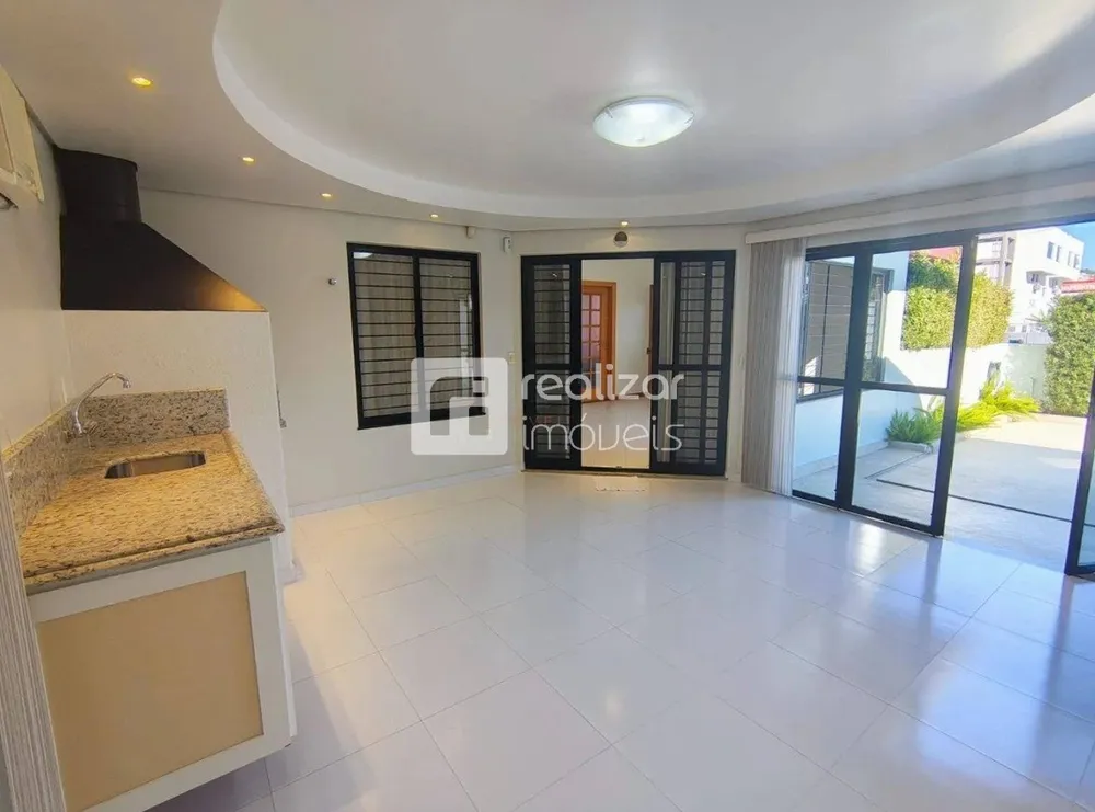 Casa, 3 quartos, 300 m² - Foto 3