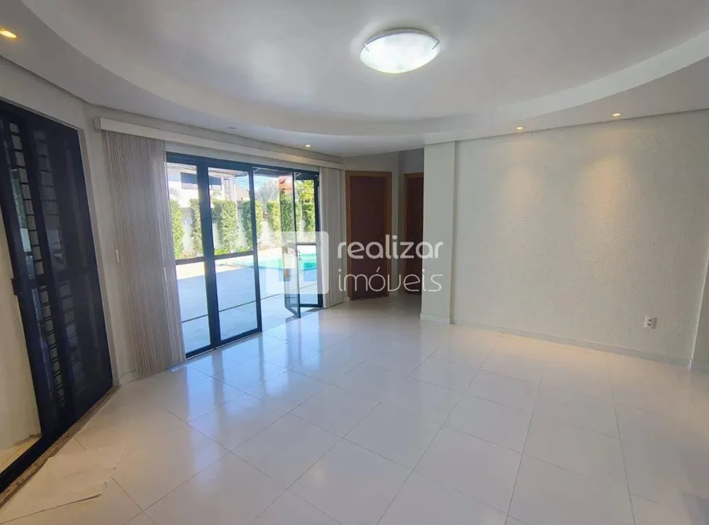 Casa, 3 quartos, 300 m² - Foto 2
