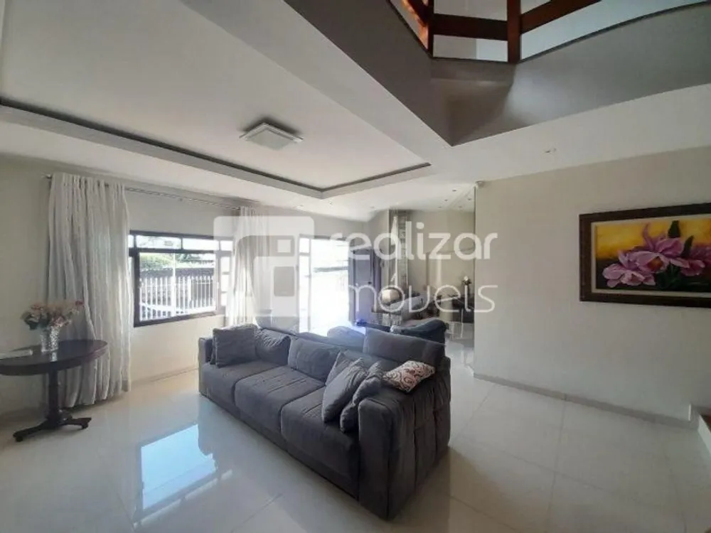 Casa, 3 quartos, 600 m² - Foto 1