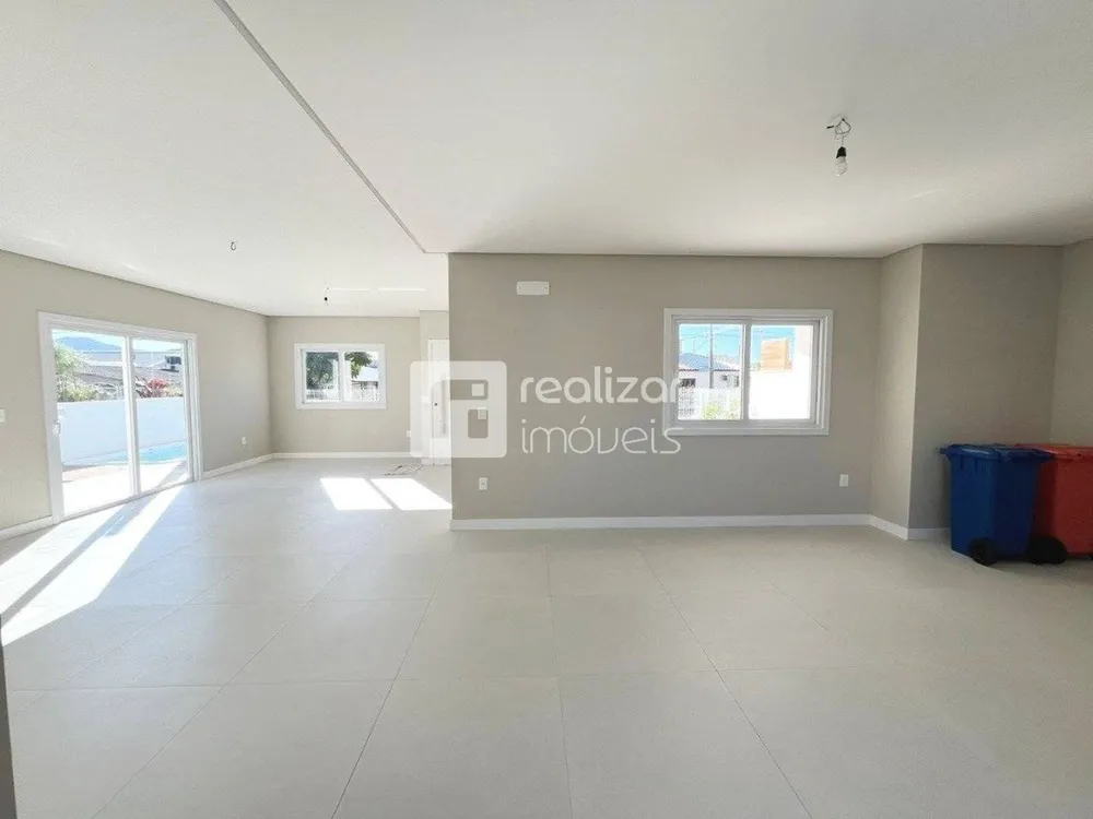 Casa, 3 quartos, 199 m² - Foto 3