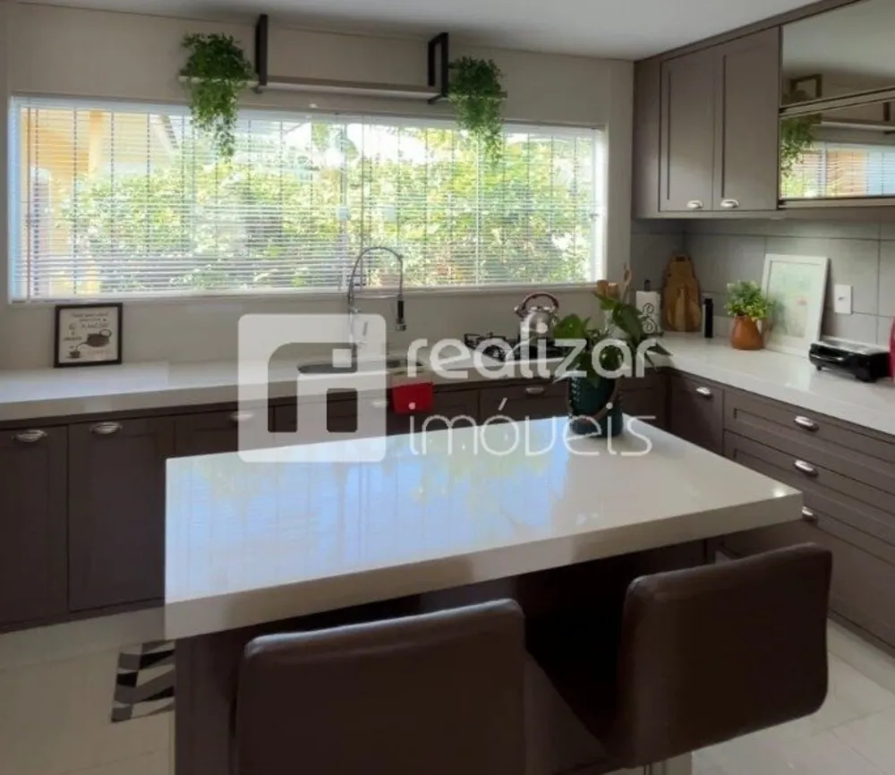 Casa, 5 quartos, 200 m² - Foto 3