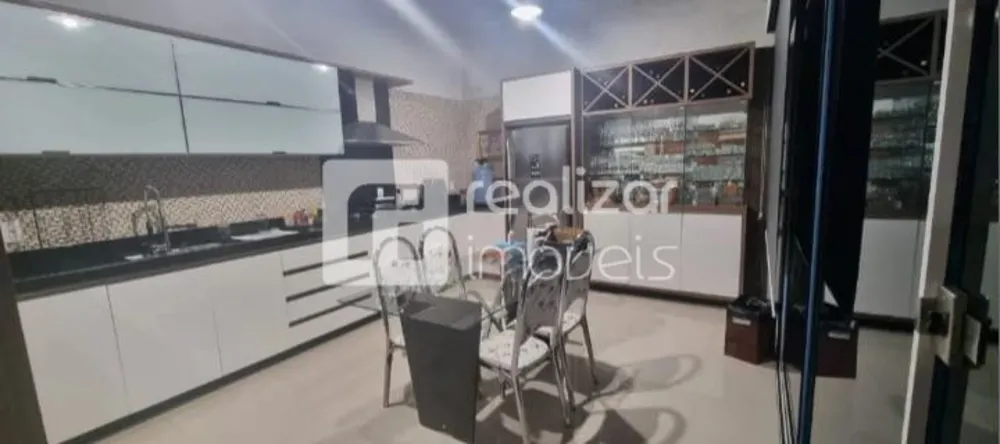 Casa, 2 quartos, 326 m² - Foto 11
