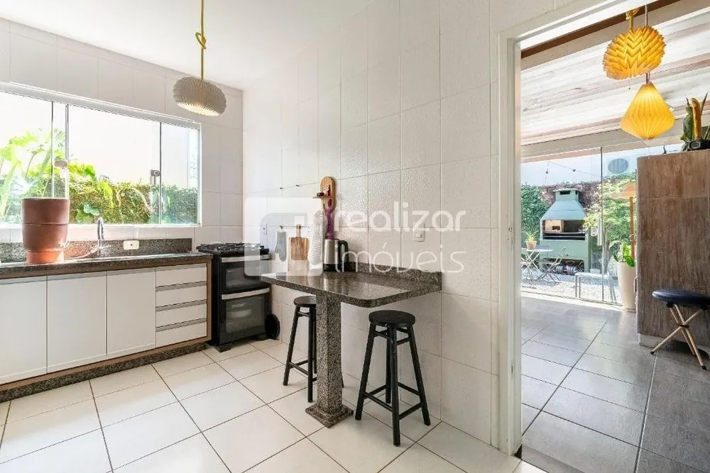 Casa, 3 quartos, 270 m² - Foto 5