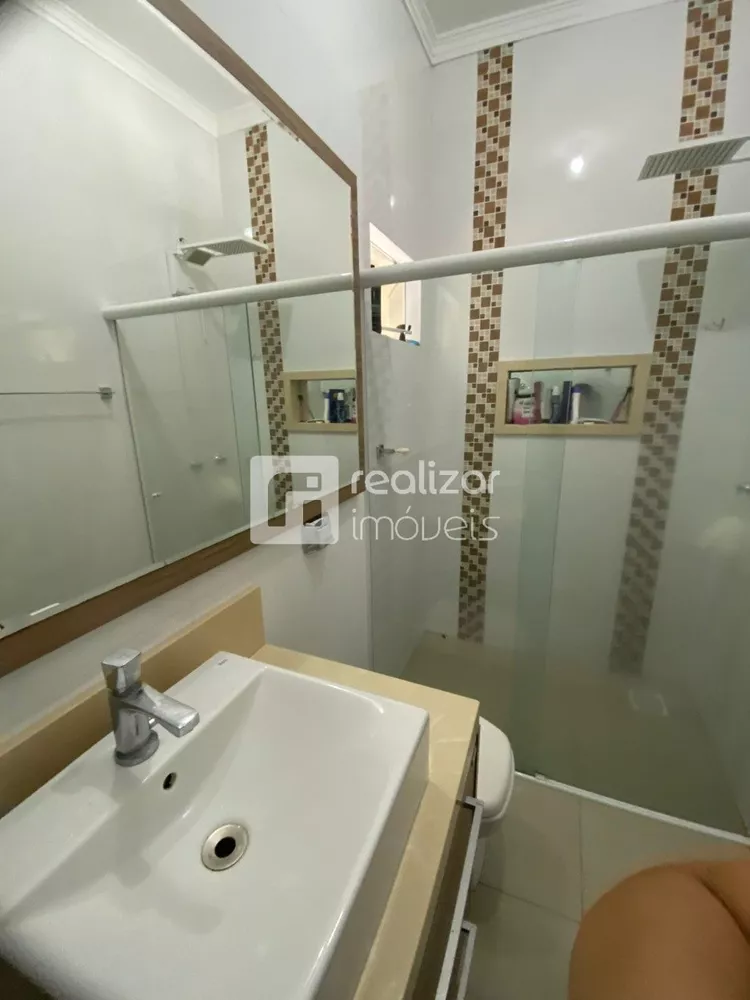 Casa, 3 quartos, 170 m² - Foto 1
