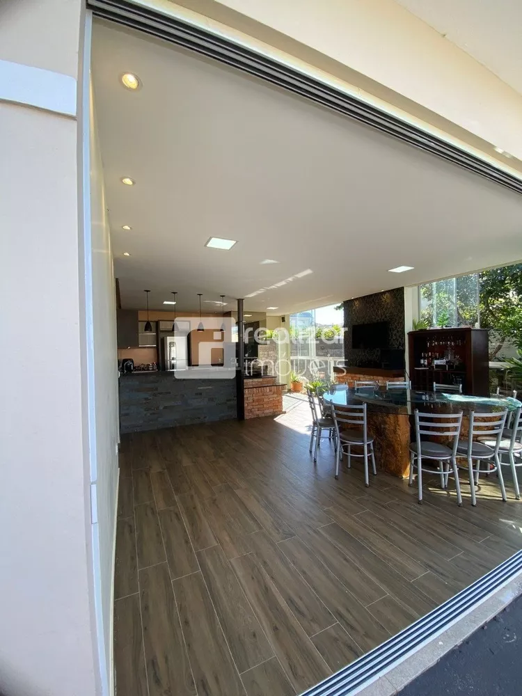 Casa, 3 quartos, 170 m² - Foto 2