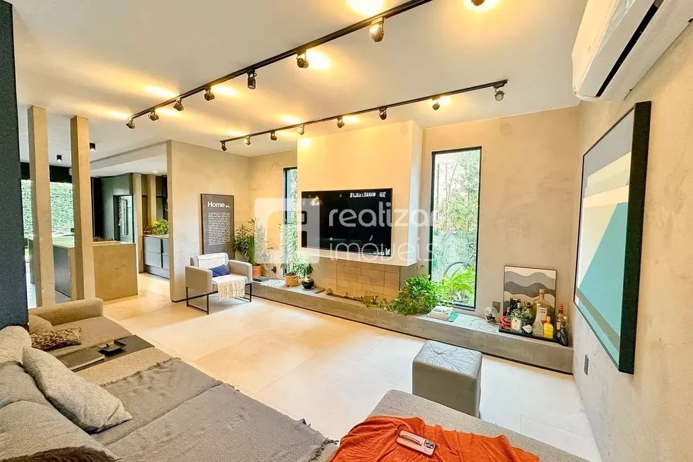 Casa, 4 quartos, 315 m² - Foto 2