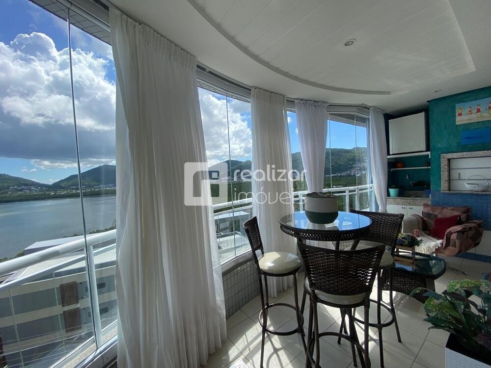 Apartamento à venda com 4 quartos, 150m² - Foto 2