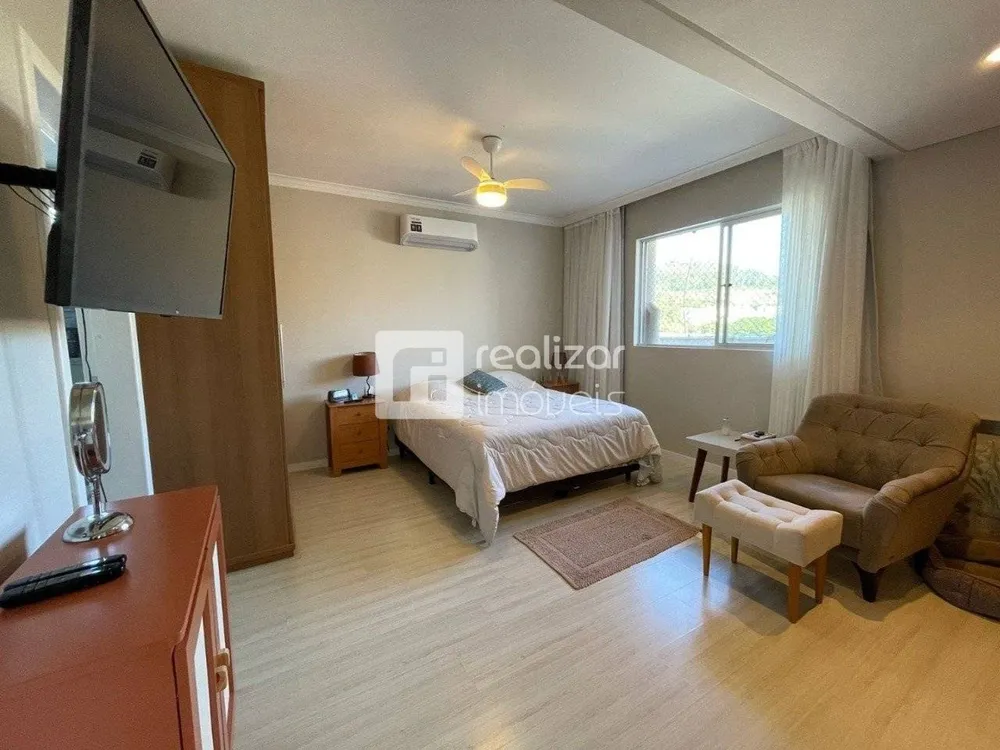 Cobertura, 4 quartos, 225 m² - Foto 6