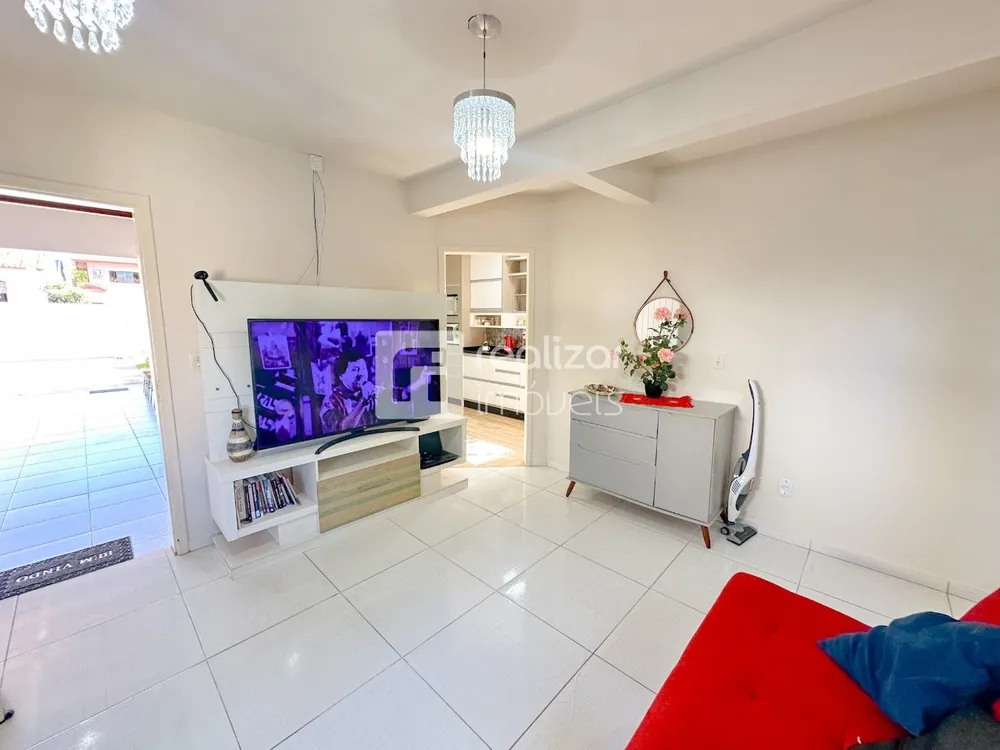 Casa, 4 quartos, 167 m² - Foto 1