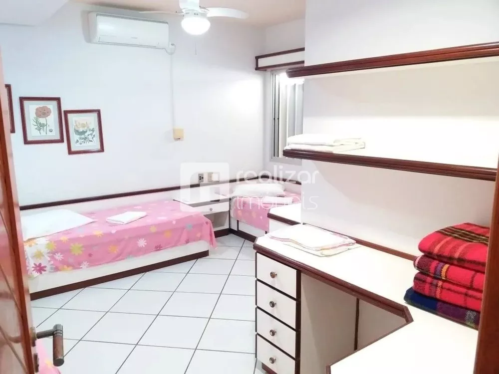 Casa, 7 quartos, 450 m² - Foto 2