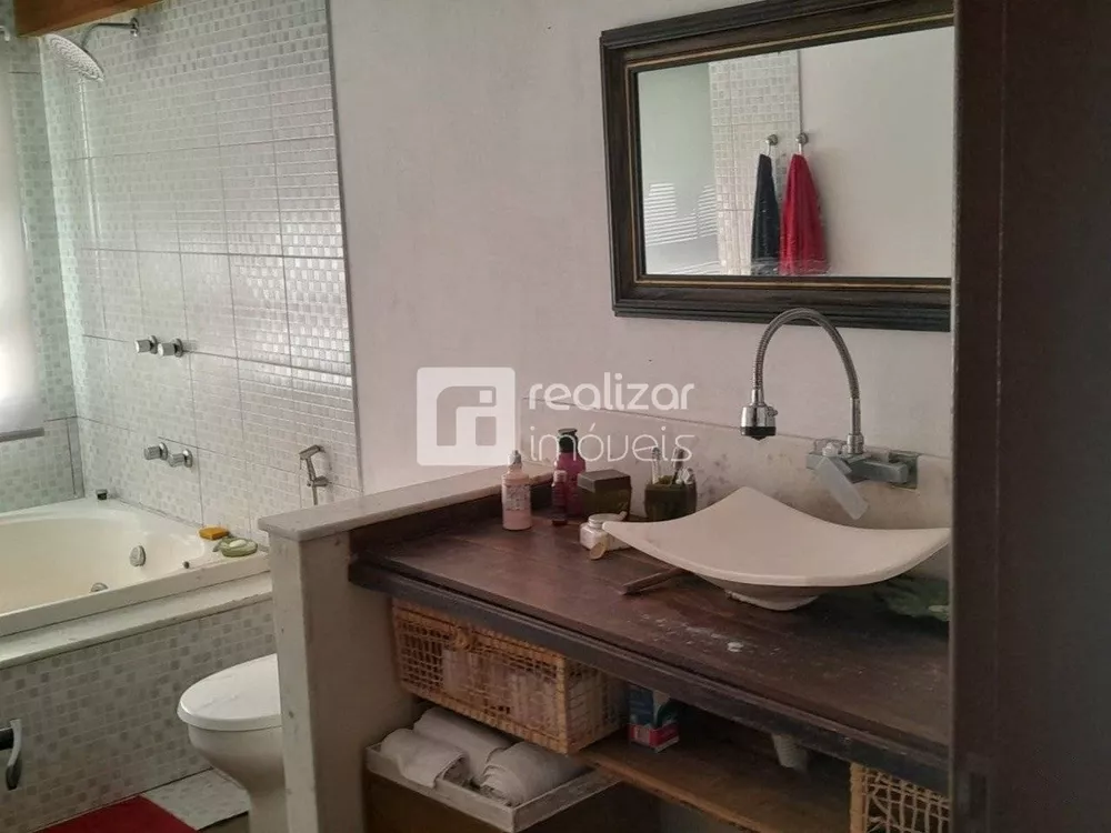 Casa, 4 quartos, 267 m² - Foto 2