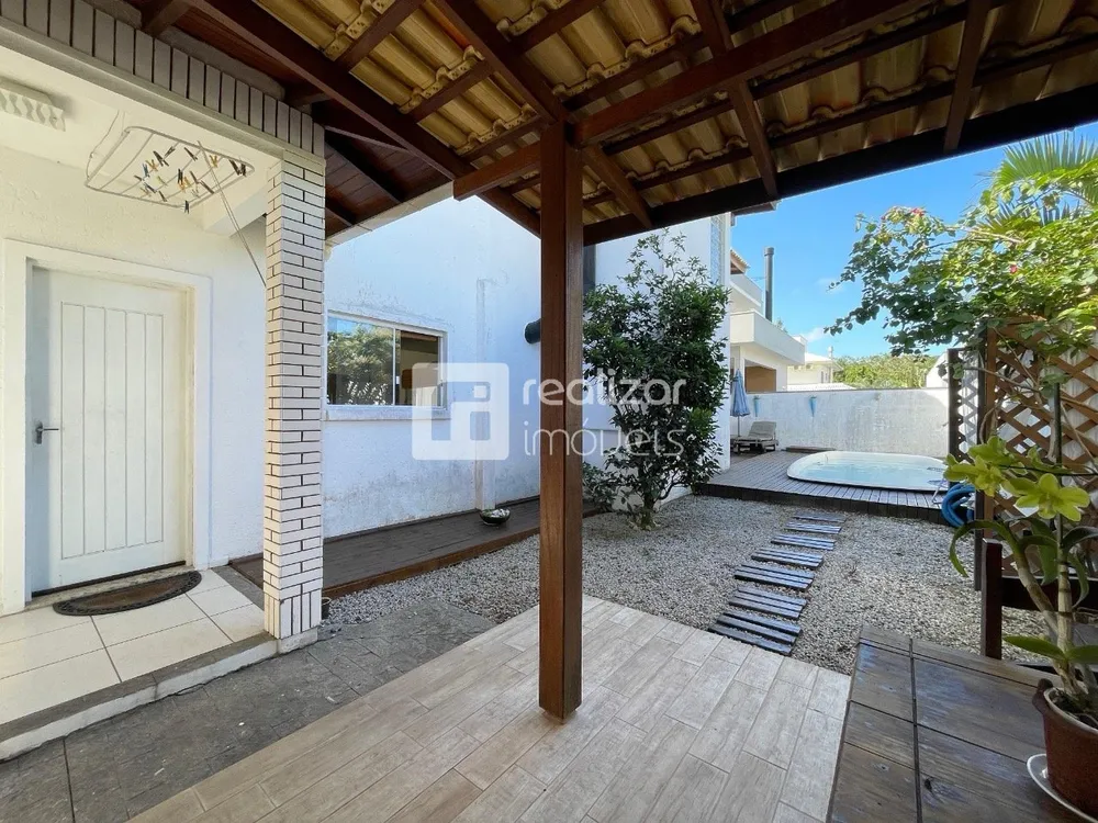Casa, 4 quartos, 267 m² - Foto 2