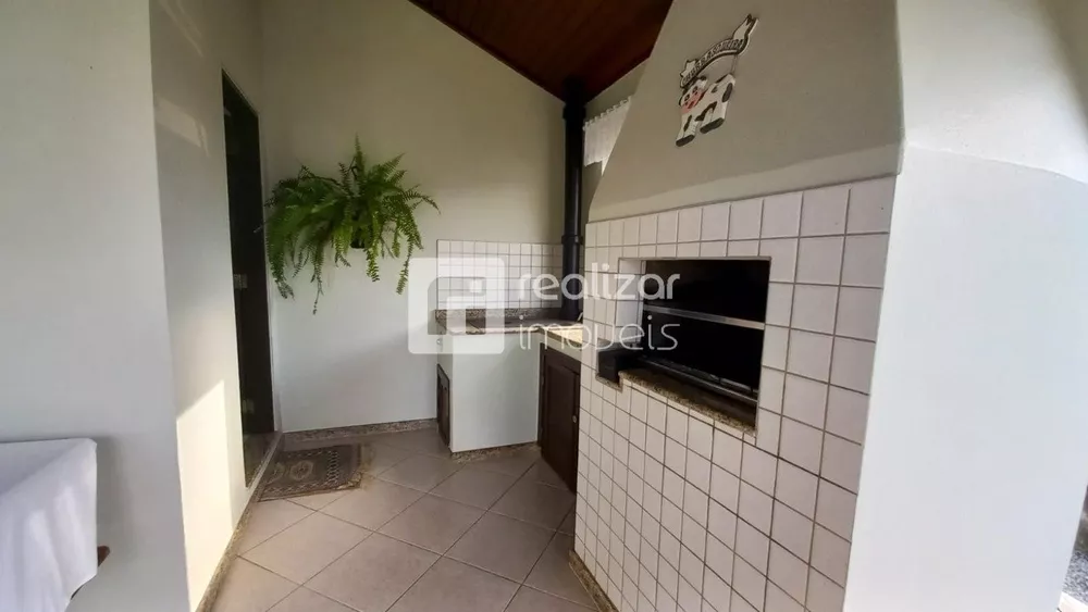 Chácara, 4 quartos, 1440 m² - Foto 2